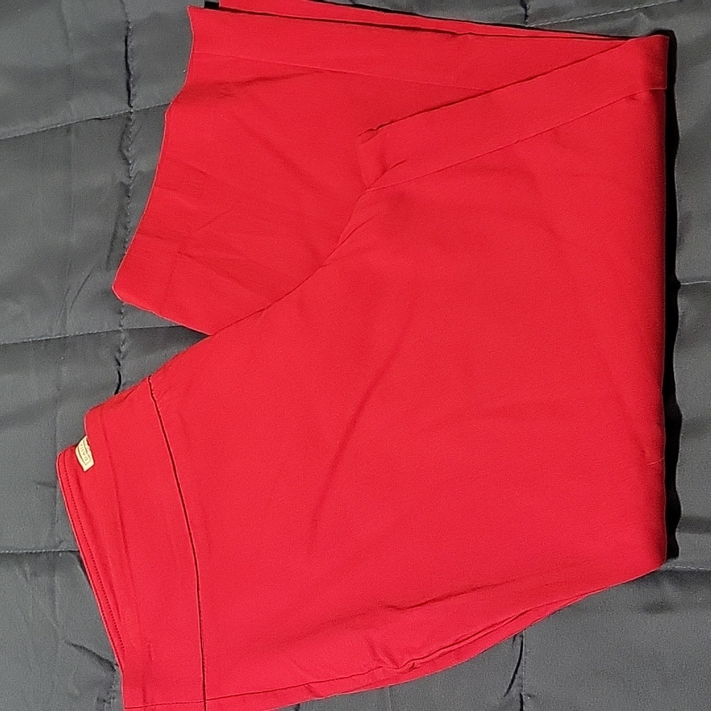 Nwt Dana Buchman red pull on capris - Picture 7 of 7
